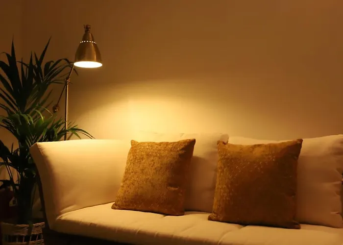 Nature Cosy Private House,W/Ac Downtown Near Metro